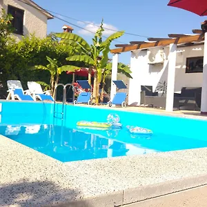 Zen Fažana
